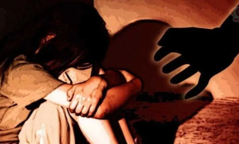 रिश्ता शर्मसार: बरेली में बाप ने किया नाबालिग बेटी के साथ दुष्कर्म, मां ने दर्ज कराया मुकदमा