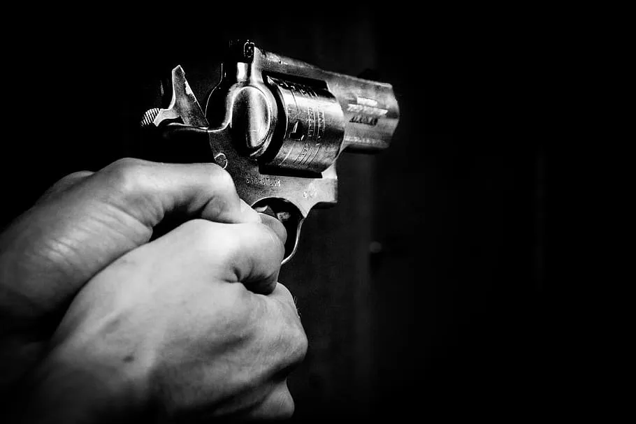 बहराइच: सपा प्रत्याशी के प्रस्तावक को मिली धमकी, लगाई पिस्टल, 10 आरोपियों पर केस दर्ज