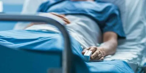 हल्द्वानी: महिला मरीज से भाभी बोलना डॉक्टर को पड़ा भारी, गुस्साया पति तो पत्नी से उठाया जानलेवा कदम