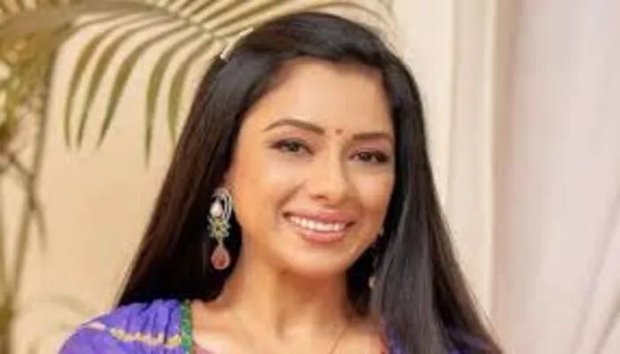 Rupali Ganguly Photos: अनुपमा फेम रुपाली गांगुली के नए लुक को देखकर फैंस हुए दिवाने, फोटो वायरल