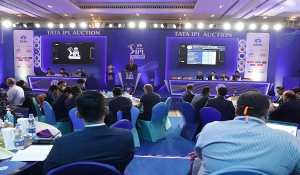 IPL Auction 2022 : CSK ने शिवम दुबे को 4 करोड़ में खरीदा, इंग्लैंड के दूसरे सबसे महंगे खिलाड़ी बने लियाम लिविंगस्टोन