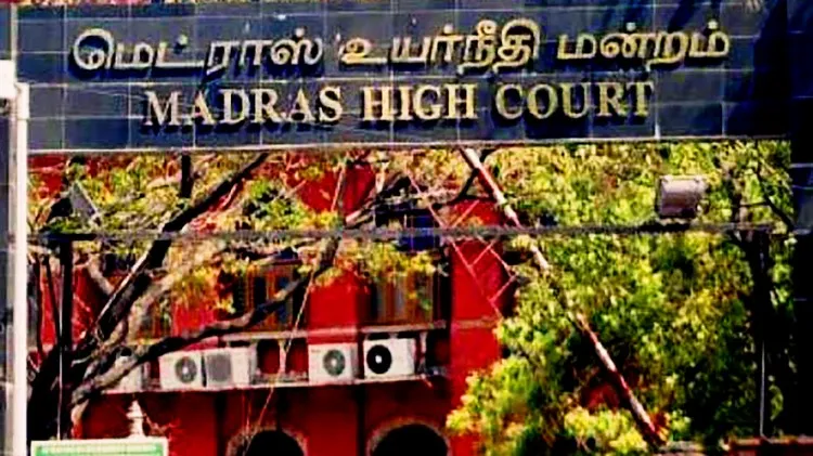 Hijab Controversy: मद्रास HC ने धार्मिक असौहार्द्र पर जताई चिंता, कहा- क्या सर्वोपरि है ‘राष्ट्र या धर्म’