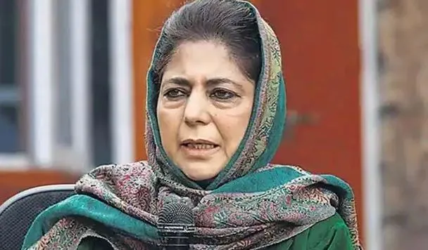 महबूबा ने आशीष मिश्रा की जमानत पर कहा- सच बोलने वाले जेल में हैं और अपराधी खुले घूम रहे हैं