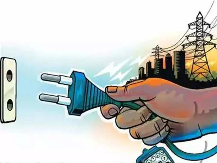 बरेली: सूफी टोला में अंडरग्राउंड केबिल डालकर हो रही बिजली चोरी