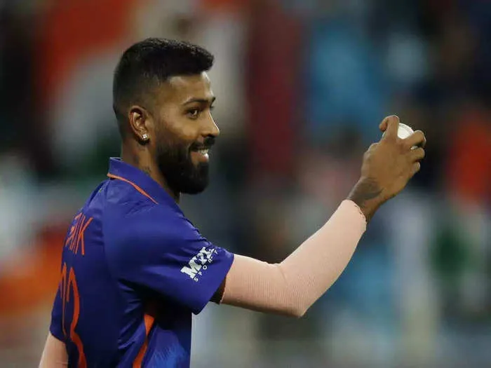IPL 2022: अहमदाबाद की फ्रेंचाइजी का नया नाम आया सामने, हार्दिक पंड्या करेंगे कप्तानी, ahmedabad titans is the official name of the ahmedabad ipl team - Navbharat Times