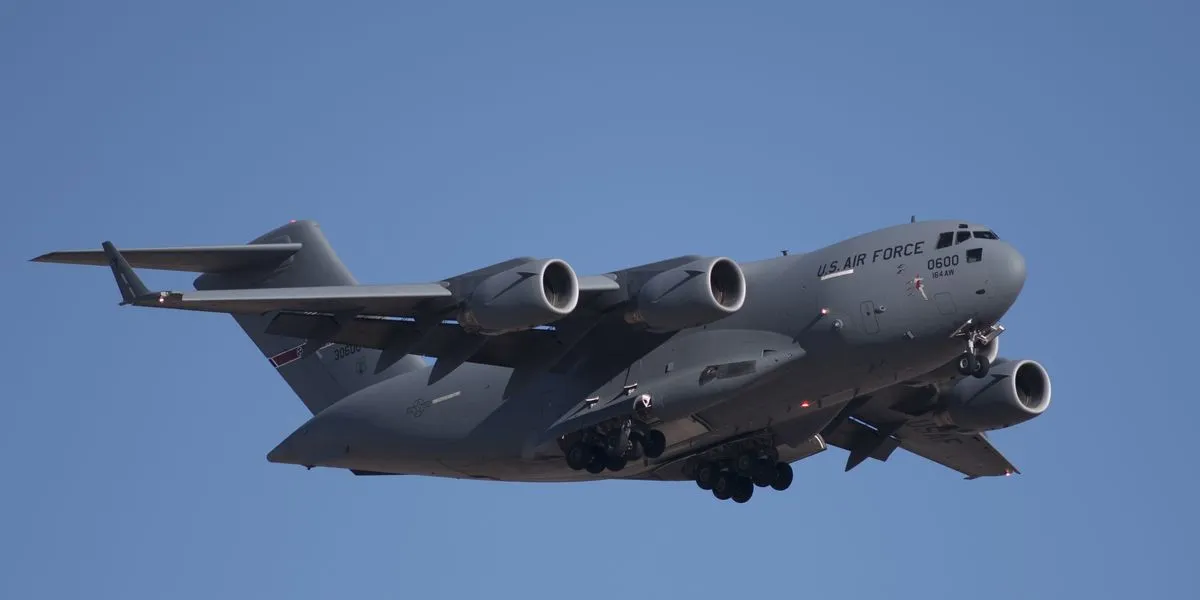 क्या टारगेट पर है रूस? हमले के बीच यूक्रेन बॉर्डर पर गश्त करते नजर आए अमेरिकी एयरफोर्स के विमान