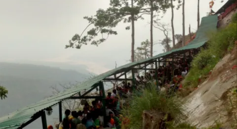 तीन हजार फीट की ऊंचाई पर बसा मां पूर्णागिरी का अद्भुत सिद्धपीठ