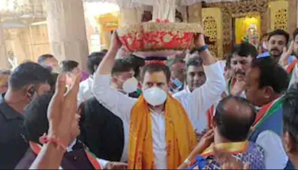 गुजरात विधानसभा चुनाव 2022: राहुल गांधी ने द्वारकाधीश मंदिर में की पूजा-अर्चना
