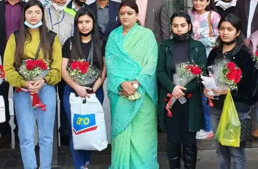 यूक्रेन से वापस लौटीं राजस्थान की आठ छात्राएं, छात्राओं ने राज्य सरकार को दिया धन्यवाद