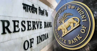 शुरुआती कारोबार में अमेरिकी डॉलर के मुकाबले रुपया 21 पैसे फिसला