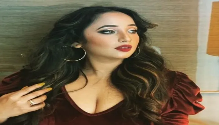 Rani Chatterjee Photos: भोजपुरी एक्ट्रेस रानी चटर्जी ने अपने लुक से सोशल मीडिया पर ढाया कहर