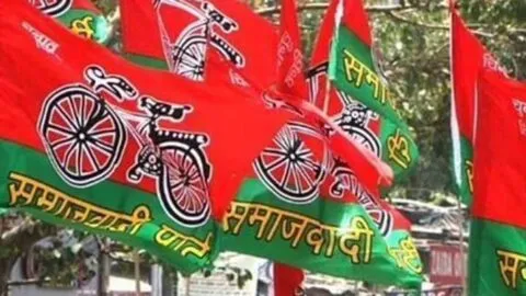 मुरादाबाद : तीन प्रदेश सचिव समेत पांच पदाधिकारी सपा से निष्कासित