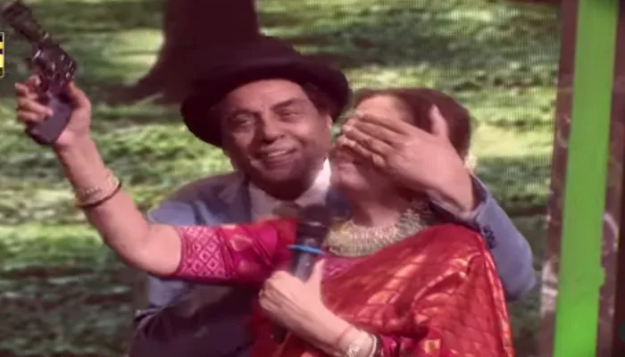 Indias Got Talent 9 के स्टेज पर धर्मेंद्र ने किरण खेर के साथ रीक्रिएट किया ‘शोले’ का फनी सीन