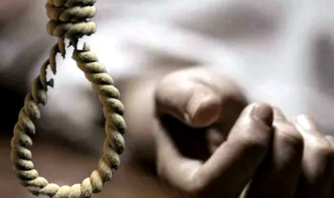 लखनऊ: सॉरी पापा लिखकर बीटेक के छात्र ने टाई से लगाया फंदा, मौत