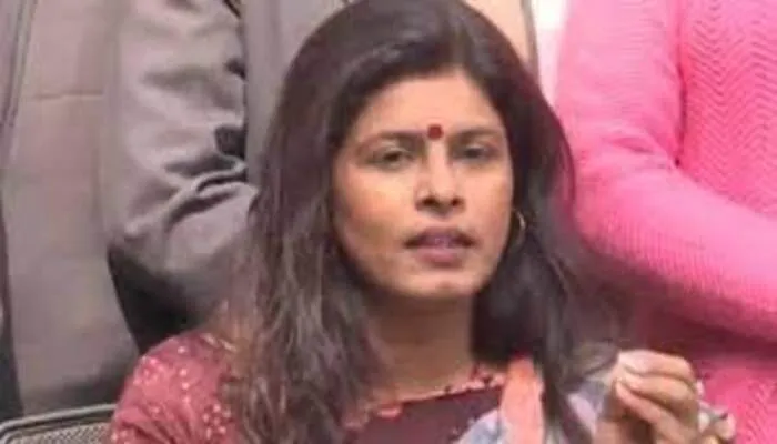 UP Election 2022: टिकट कटने पर स्वाति सिंह ने दी प्रतिक्रिया, कहा- भाजपा में हूं,ज़िंदगी भर भाजपा में रहूंगी..