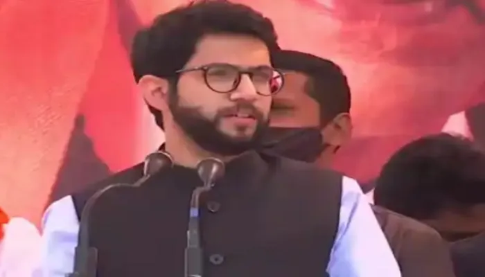 UP Election 2022: आदित्य ठाकरे ने सीएम योगी पर साधा निशाना, कहा- इस सरकार में धर्मों के बीच नफरत बढ़ी है