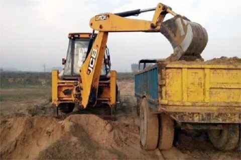 उत्तराखंड: यहां खनन बना पशुपालकों की परेशानी का सबब, कई पशुओं ने दूध देना किया बंद