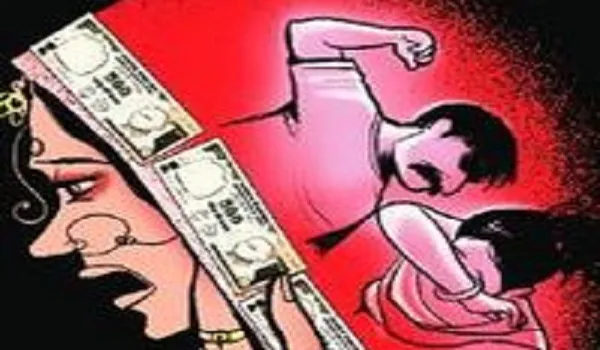 मुरादाबाद : बुलेट और 50 हजार के लिए पीटकर निकाला