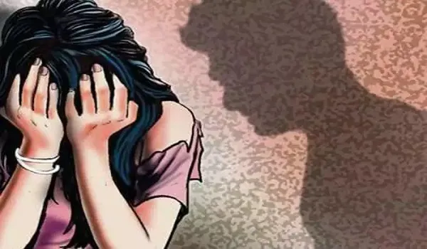 मुरादाबाद : कैंटीन में काम करने वाली किशोरी से किया दुष्कर्म