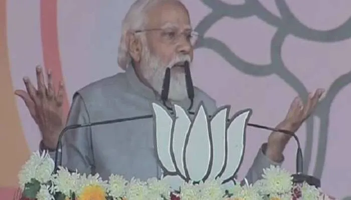 यूपी चुनाव 2022: कासगंज में गरजे पीएम मोदी, कहा- जहां डर और माफिया राज होता है, वहां विकास संभव नहीं