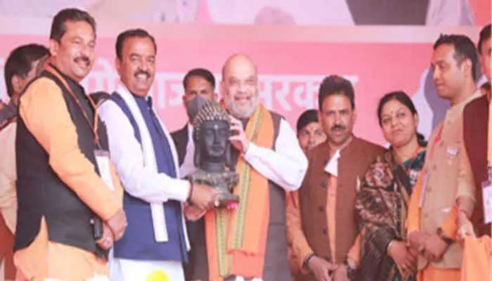 परिवारवादी सपा-बसपा नहीं बल्कि राष्ट्रवादी भाजपा है यूपी की पसंद : अमित शाह