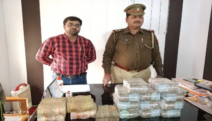 उन्नाव: वाहन चेकिंग के दौरान पुलिस ने बरामद किए 72 लाख रुपए