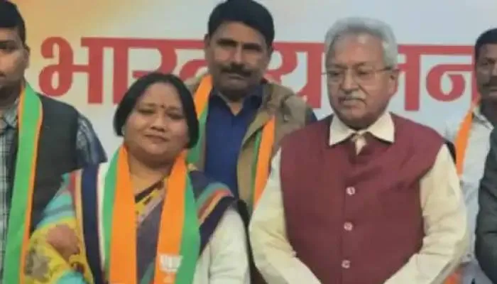 यूपी चुनाव: जगदीशपुर सीट की सपा उम्मीदवार रचना ने बदला पाला, थामा भाजपा का दामन