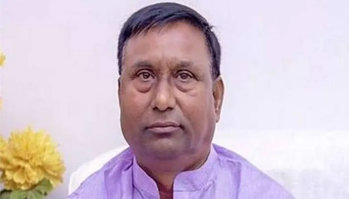 यूपी चुनाव 2022: मंत्री जय प्रकाश सहित पांच उम्मीदवारों ने किया नामांकन