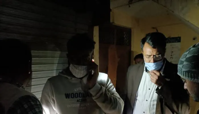 बाराबंकी: बेहोशी का इंजेक्शन लगाने से बुजुर्ग महिला की मौत, पुलिस ने सील किया क्लीनिक