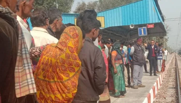 सीतापुर: ट्रेन से कटकर असिस्टेंट इंजीनियर की दर्दनाक मौत