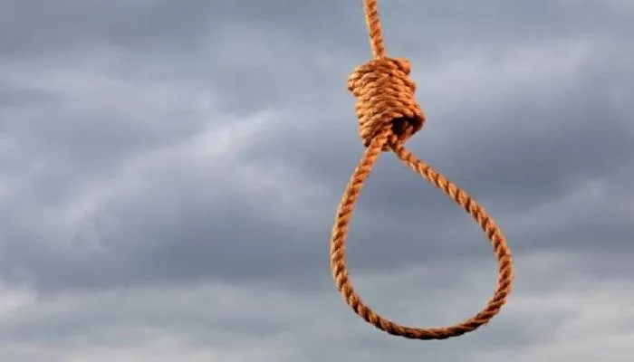 हरदोई: शादी के फेरे से पहले दूल्हे ने फेरा मुंह, युवती ने लगाई फांसी, जानें पूरा मामला
