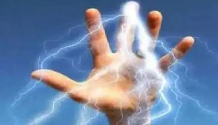 आजमगढ़: करंट की चपेट में आने से किशोरी की मौत, परिजनों में कोहराम