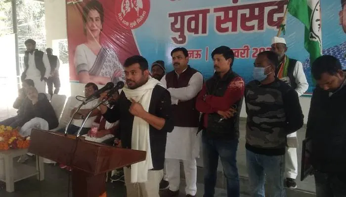 यूपी चुनाव 2022: कन्हैया कुमार पर लखनऊ कांग्रेस दफ्तर में फेंका गया केमिकल
