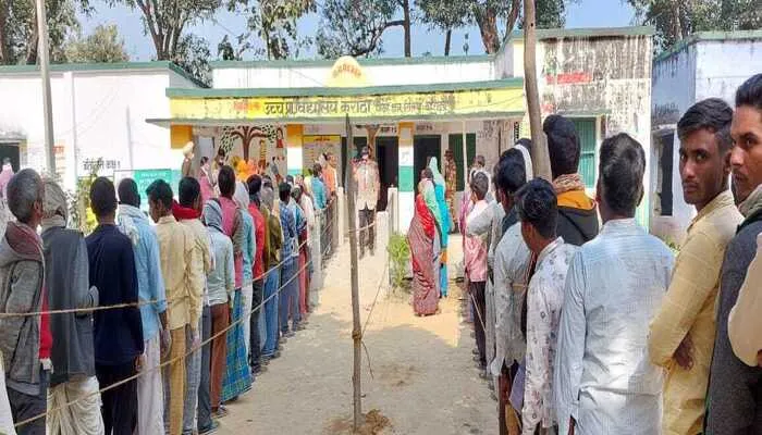UP Election 2022: बहराइच के सुहेलवा और रायपुर में दोपहर तक हुआ 50% मतदान