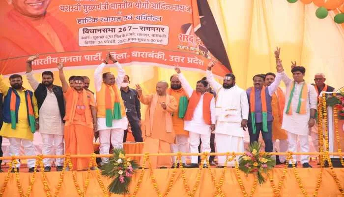 होली, दिवाली पर देंगे मुफ्त गैस सिलेंडर, किसानों को फ्री में मिलेगी बिजली: सीएम योगी