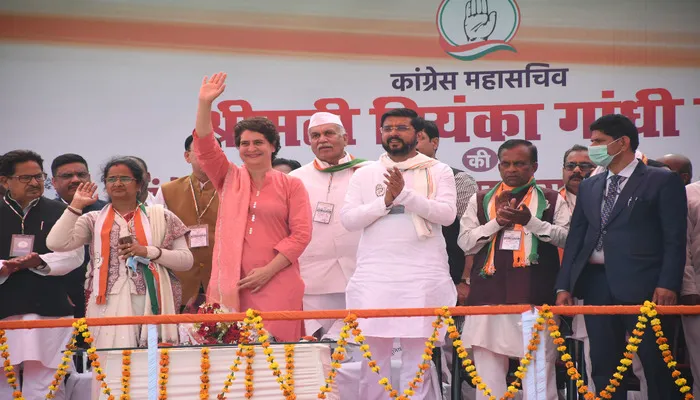 यूपी में काबिलियत है लेकिन अवसर नहीं: प्रियंका गांधी