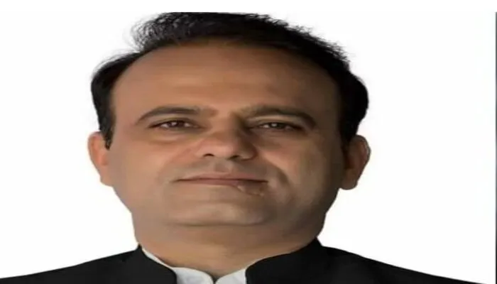 झांसी में कैंसर अस्पताल बनाने का कांग्रेस नेता ने किया वादा