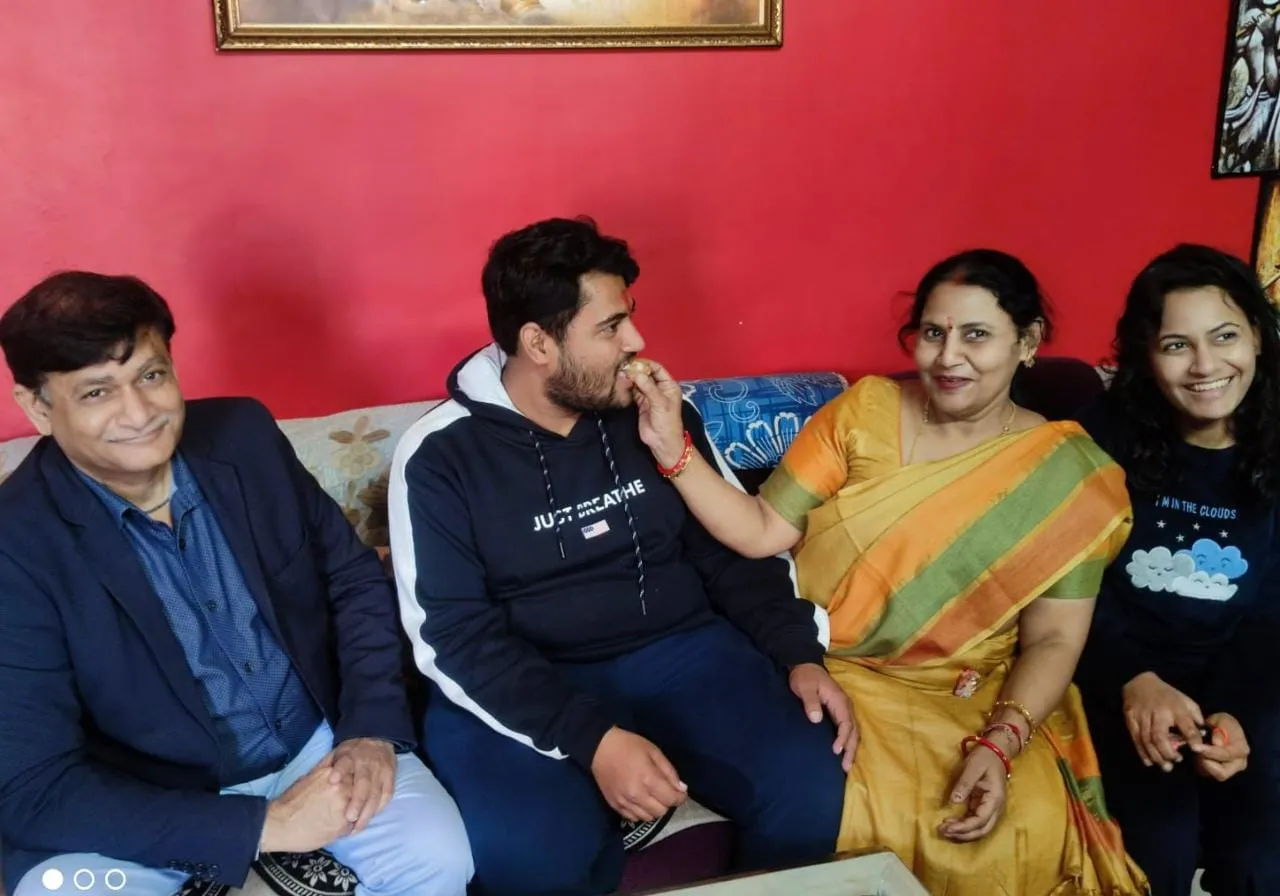 पीलीभीत: अंकुर ने सीए की परीक्षा उत्तीर्ण कर क्षेत्र का रोशन किया नाम