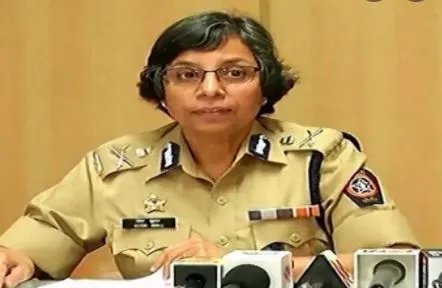 पुणे : फोन टैपिंग मामले में आईपीएस अधिकारी रश्मि शुक्ला के खिलाफ प्राथमिकी दर्ज