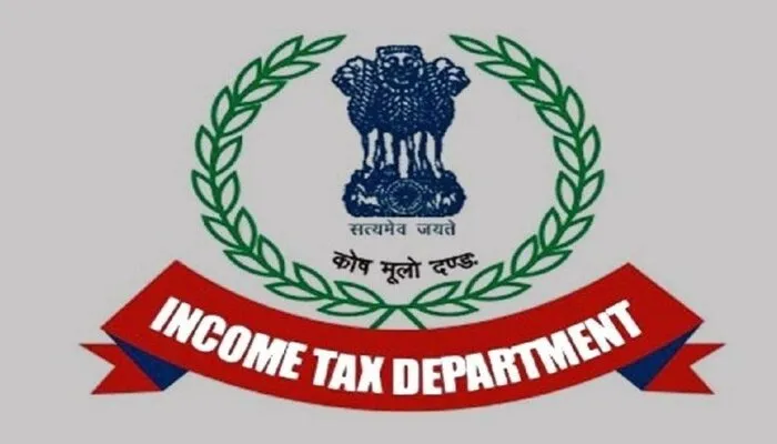 नोएडा में सेवानिवृत्त आईपीएस के तहखाने से मिला साढ़े तीन करोड़ नगद