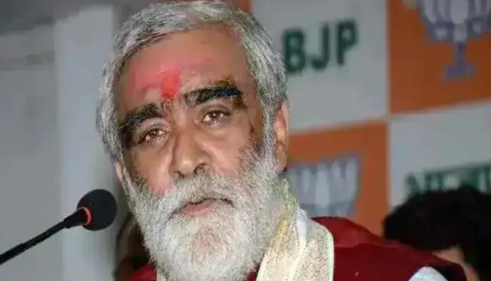 UP Election 2022: केंद्रीय मंत्री अश्विनी चौबे ने सपा पर कसा तंज, कहा- सपा का परिवारवाद चलाने वाला सिक्का खत्म हो गया है