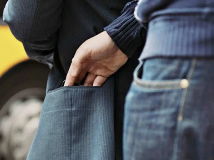 बरेली: कपड़ा व्यापारी की जेब से जेबकतरे ने किया हाथ साफ