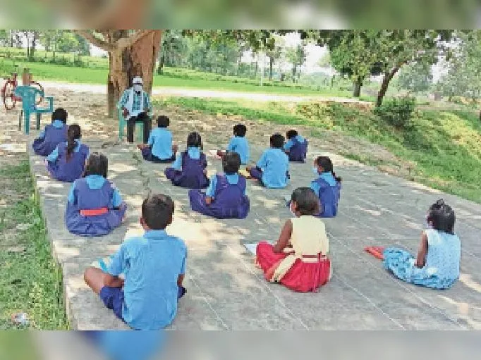 बरेली: मोहल्लों में बच्चों को पढ़ाने की योजना अटकी