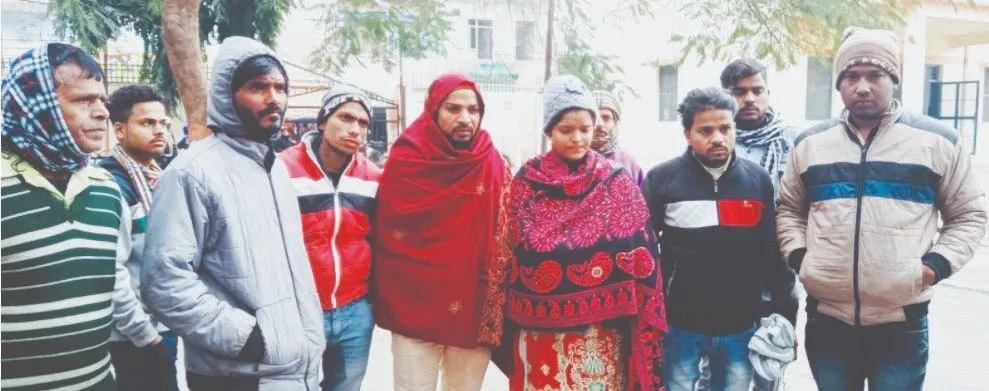 रामपुर: आनी थी बेटी की बरात, कफन में लिपटे पिता समेत पांच के पहुंचे शव