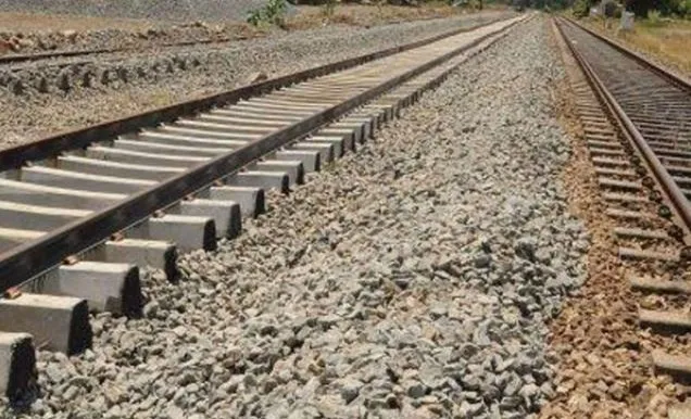 बरेली: नग्न अवस्था में रेलवे ट्रैक पर मिला युवक का शव, अभी तक नहीं हो सकी शिनाख्त