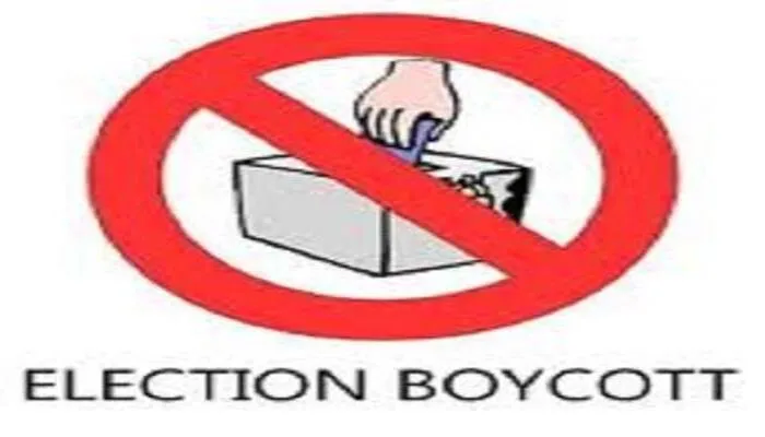 UP Election 2022: बांदा में अन्ना पशुओं की समस्या से त्रस्त ग्रामीणों ने किया मतदान का बहिष्कार