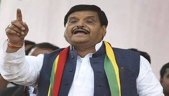 इटावा में शिवपाल ने सीएम योगी पर साधा निशाना, कहा- मुख्यमंत्री की भाषा नहीं संत वाली