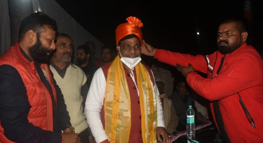 बरेली: भाजपा प्रत्याशी ने मतदाताओं को गिनाईं सरकार की उपलब्धियां
