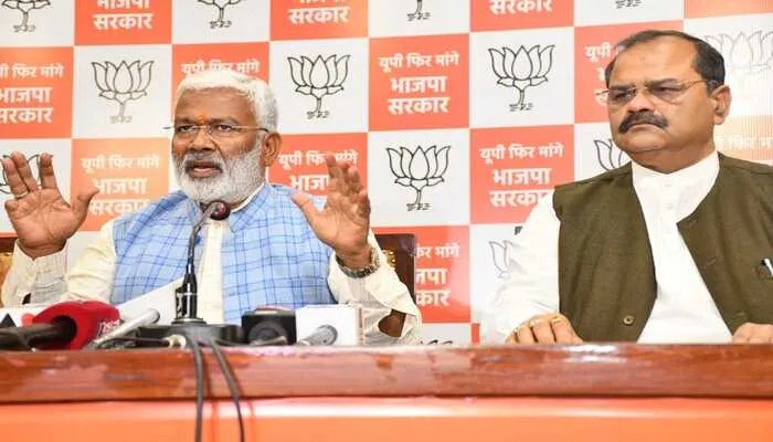 UP Election 2022: स्वतंत्र देव सिंह ने सपा पर कसा तंज, कहा- करहल में भी कराह रहे अखिलेश