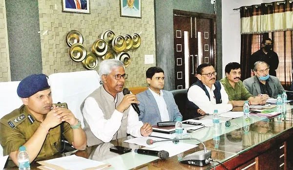 मुरादाबाद : मतगणना की तैयारी पूरी, पहले होगी पोस्टल बैलेट की गिनती, प्रतिबंधित रहेगा मोबाइल का प्रयोग